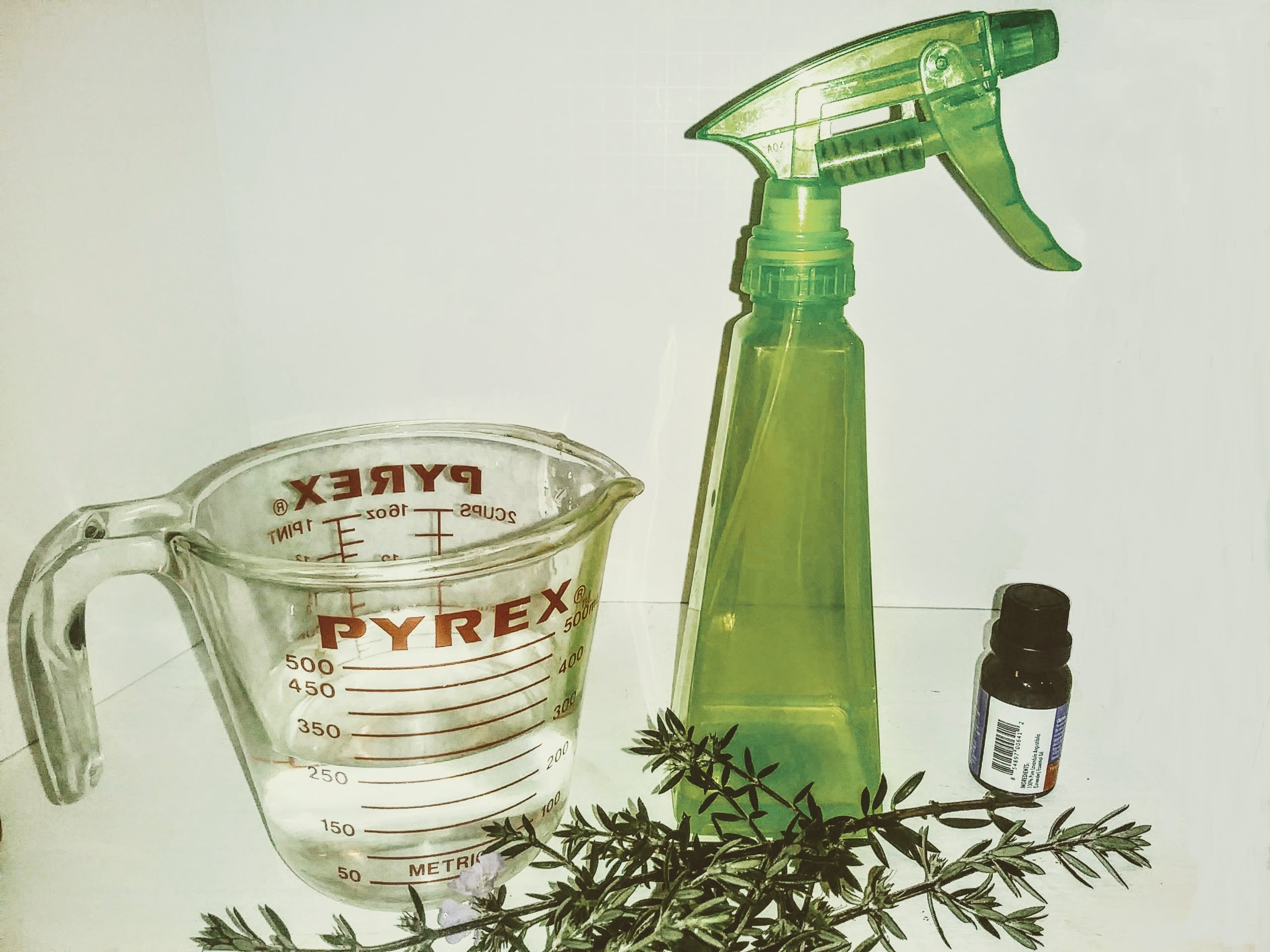 <strong>Make Your Own Healing Natural Air Freshener</strong>